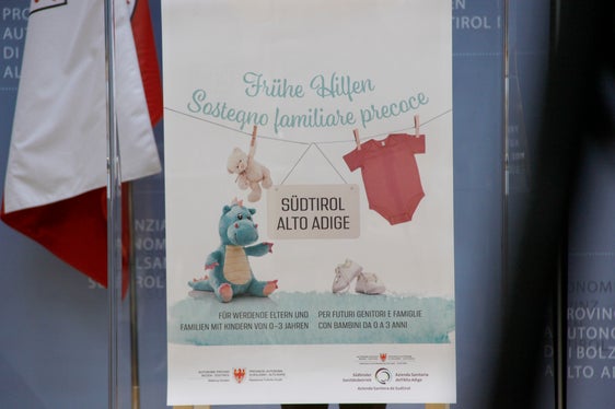 Frühe Hilfen ist ein sozio-sanitäres Angebot für Familien mit Kindern bis zu drei Jahren, die in belastenden Situationen auf unterschiedliche Dienste und Begleitangebote zurückgreifen können. (Foto: LPA/Greta Stuefer)