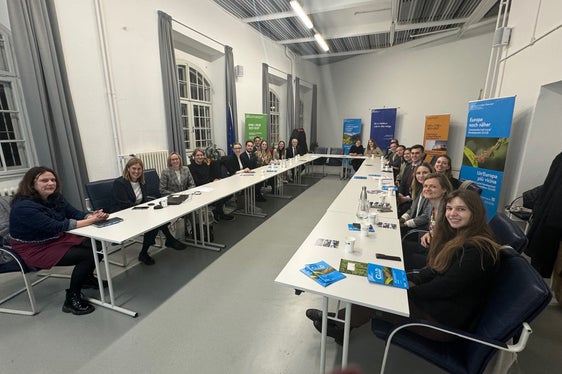 Gli ospiti di Vienna hanno incontrato anche l'assessora provinciale Magdalena Amhof. (Foto: USP/Karin Leitner)