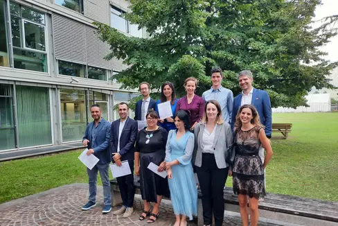Corrada Ambrogio, Francesco Bruno, Giulia Danti, Patrizia Donnici, Emanuele Dussin, Barbara Locher, Doris Marinovic, Valentina Piras, Simon Seehauser, Alberto Tomelleri, Stephan Wolf e Rossella Puleo hanno ricevuto ieri il diploma di medico di medicina generale (Foto: ASP/Istituto di medicina generale e public health)