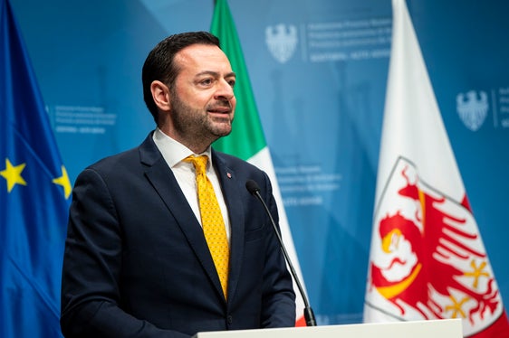 Il vicepresidente Marco Galateo: Disporre di mezzi moderni e sostenibili significa permettere a più giovani di partecipare ad attività formative, culturali ed esperienziali in modo sicuro e accessibile. (Foto: USP/Fabio Brucculeri)