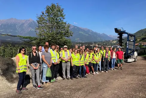 Visita al centro di compostaggio Trauttmansdorf per i partecipanti al secondo incontro transnazionale nell'ambito del progetto CORE (Foto: ASP/APPA)