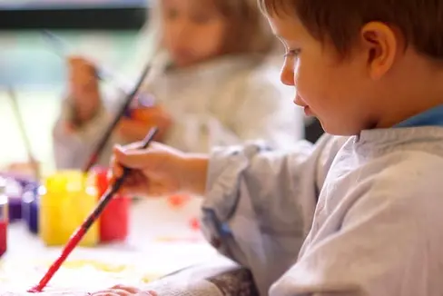 Per l’anno scolastico 2023/24, possono essere iscritti bambine e bambini che compiono i tre anni di età entro dicembre 2023 (Foto: ASP)