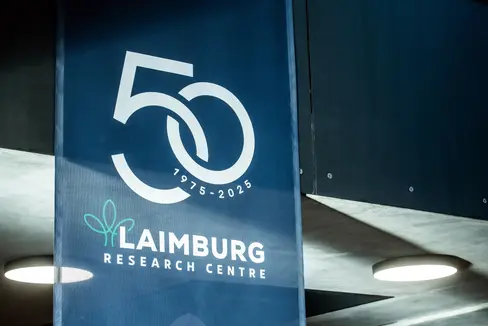 Anlässlich seines 50-jährigen Bestehens organisiert das Versuchszentrum Laimburg im Laufe des Jubiläumsjahres 2025 mehrere Aktivitäten und Initiativen. (Foto: Laimburg Research Centre/Ivo Corrà)