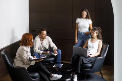 Tirocinio estivo in Provincia: candidature entro il 2 febbraio alle ore 12 per vivere la quotidianità amministrativa a Bolzano, Roma o Bruxelles. (Foto: USP/Tiberio Sorvillo)