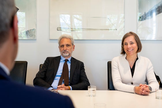 Il presidente della Provincia, Arno Kompatscher, ha incontrato oggi (2 aprile) a Palazzo Widmann il Console generale di Francia a Milano, François Bonet, accompagnato dall'avvocatessa Maria Emanuela de Abbondi, console onorario di Francia in Italia. (Foto: ASP/Fabio Brucculeri)