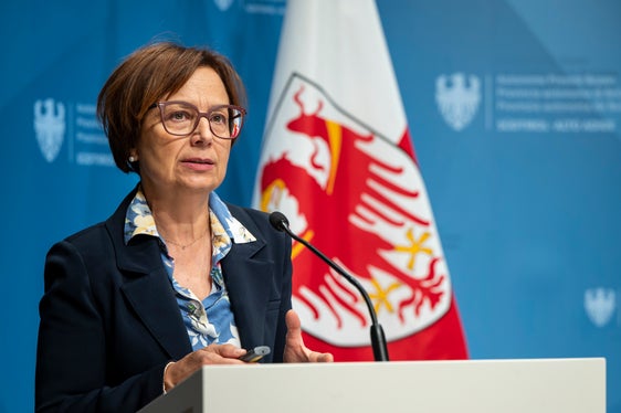 Die Direktorin der Abteilung Soziales, Michela Trentini, erinnerte daran, dass die beiden Instrumente der Mitplanung und Mitgestaltung bereits 2017 über den Kodex des Dritten Sektors eingeführt wurden. (Foto: LPA/Fabio Brucculeri)