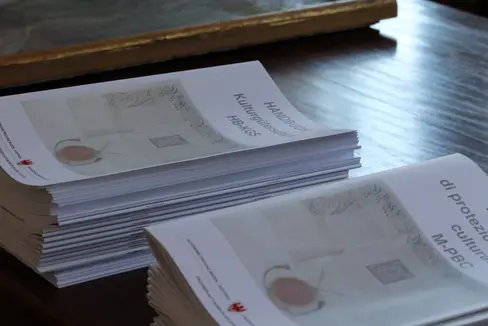 Il manuale che comprende indicazioni per la stesura di un piano di emergenza per la tutela del patrimonio culturale è disponibile online. Il tema sarà al centro di un evento informativo in programma il 27 novembre al Museion di Bolzano (Foto: ASP/Maja Clara)