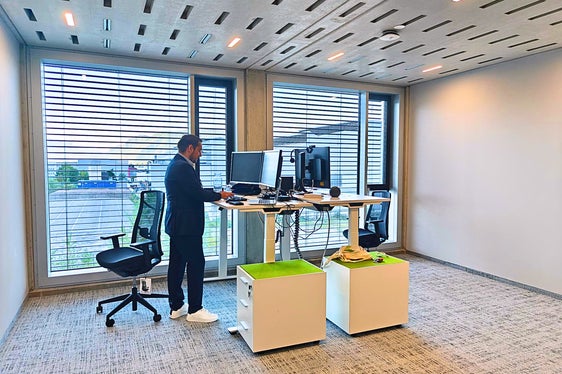 I cittadini hanno già la possibilità di utilizzare il sito web del lab.ai per sottoporre problemi per i quali è possibile trovare soluzioni innovative con l'aiuto dell'intelligenza artificiale. Un comitato di lab.ai esamina la richiesta e dà il via libera se è possibile sviluppare una soluzione. (Foto: USP/Ursula Pirchstaller)