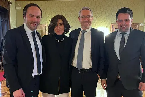 Visita di Achammer da Bernini, accompagnato dai parlamentari Dieter Steger e Meinhard Durnwalder (Foto: Ministero dell'Università e della Ricerca)