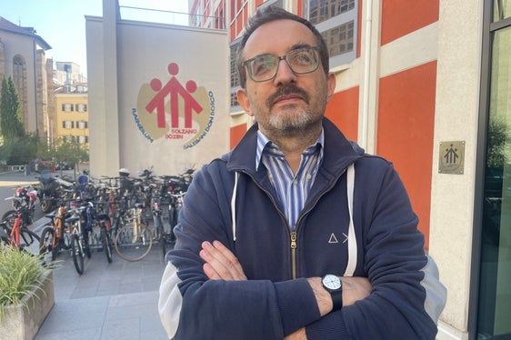 Don Paolo de Cillia, direttore dell'istituto, ha espresso il suo orgoglio per il coinvolgimento degli studenti (Foto: USP/GNews)