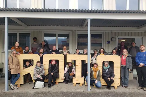 Inspirierende Exkursion in die Schweiz: Die Südtiroler Delegation vor dem Zentrum für Materialverwertung ROTO in Winterthur. (Foto: Landesagentur für Umwelt und Klimaschutz)