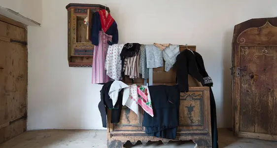 Kurs „Fachgerechter Umgang mit textilen Objekten“