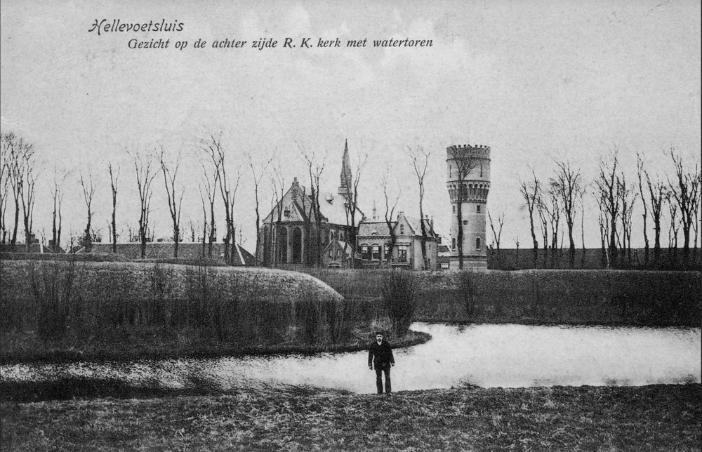 De watertoren in Hellevoetsluis uit 1908. 