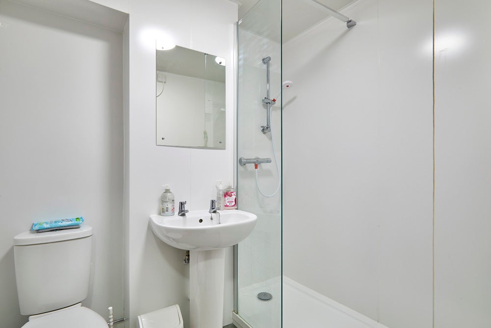 Example of shared shower room