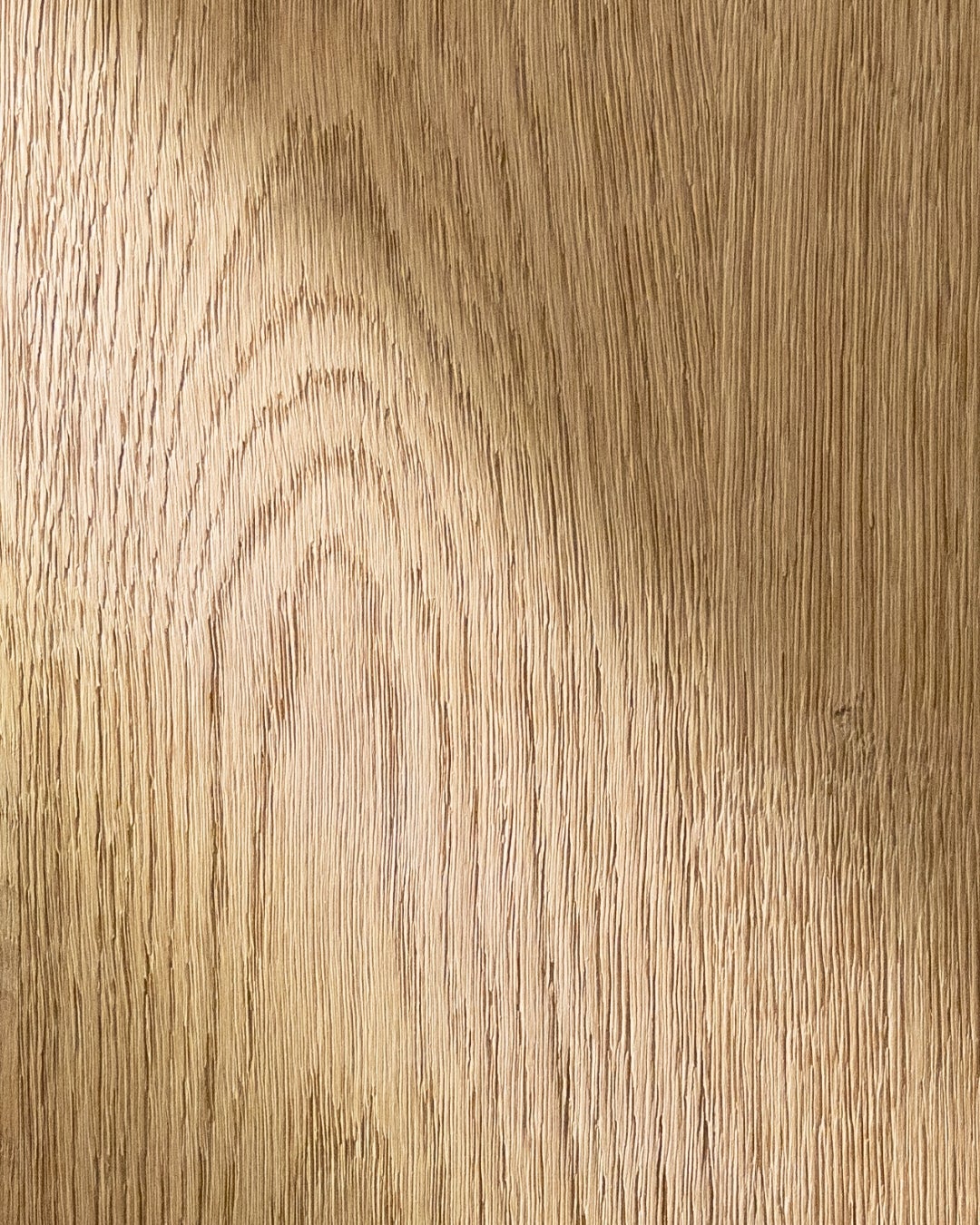 Querkus oak collection - detail of vivace texture - grains - wood veneer