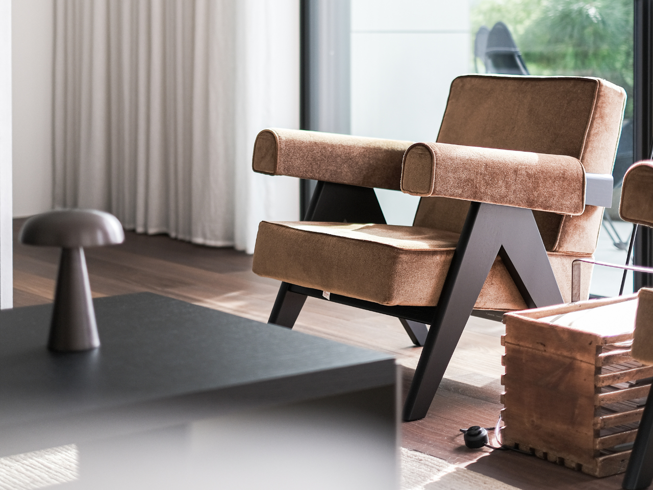 Decospan - project Yaya Black