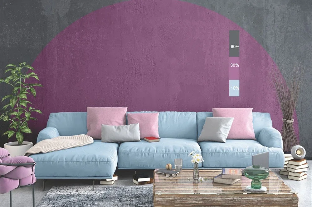 Un sofá en una habitación