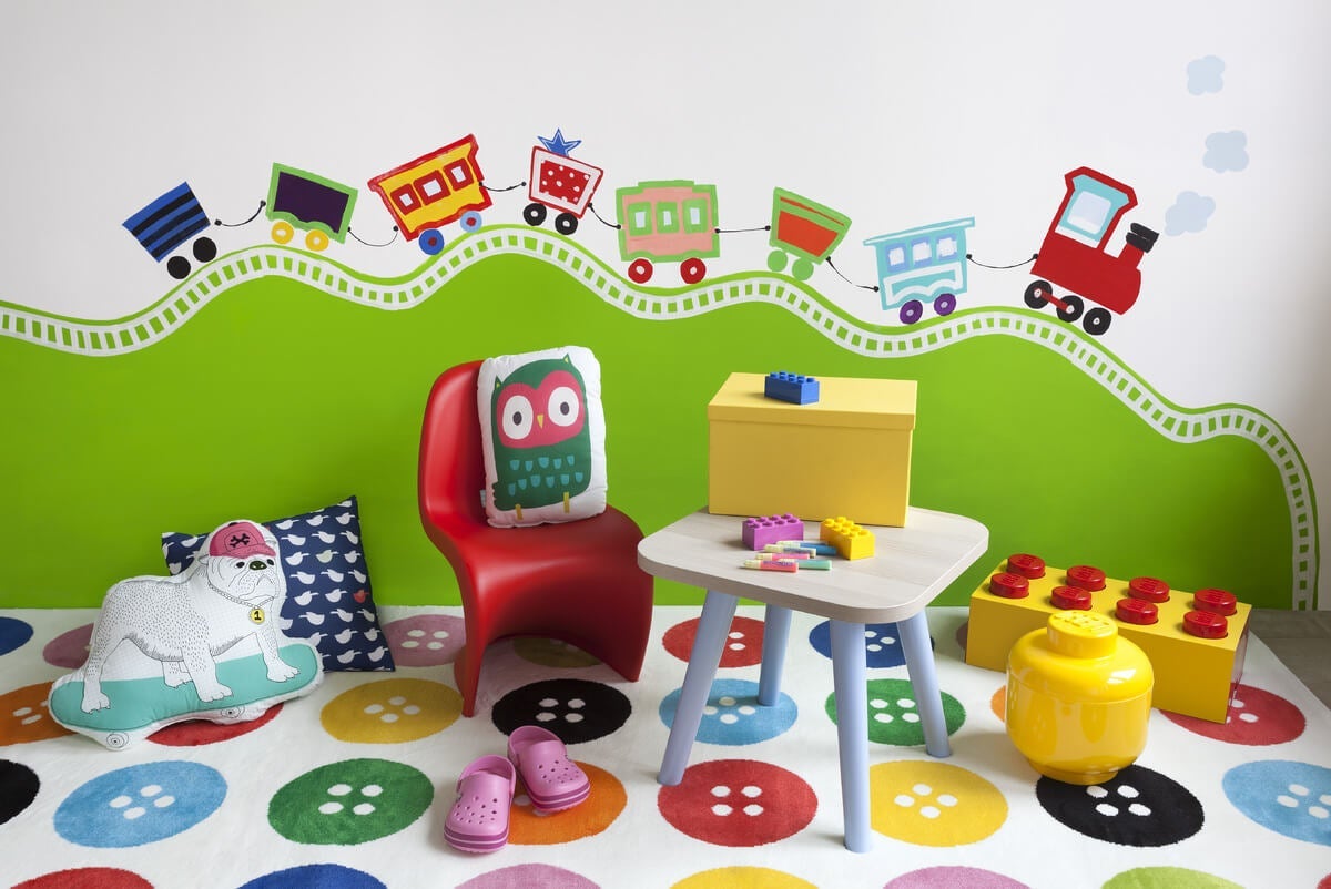 Nechte se inspirovat dětskou fantazií a vymalujte dětem veselými tónovacími barvami Primalex jejich oblíbené motivy.

K malování jsme použili Primalex tekuté tónovací barvy. Návod a další tipy jak kreativně využít Primalex tekuté tónovací barvy naleznete zde.