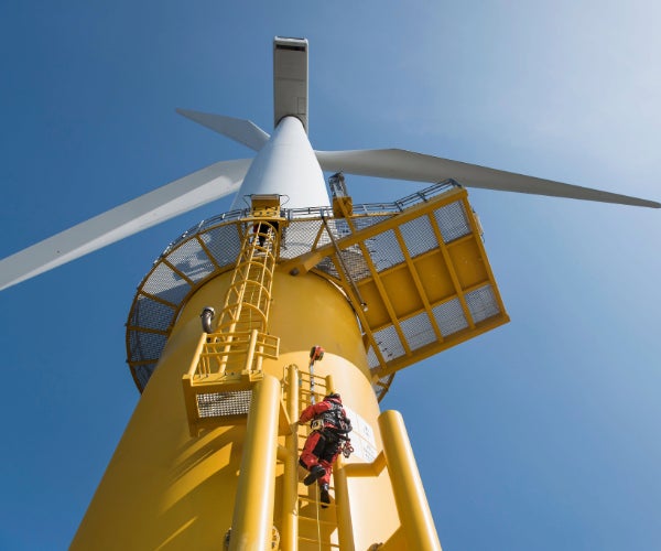 Epoxy coating technologies and performance-based testing help offshore wind structures achieve 30+ years of corrosion protection with reduced maintenance.