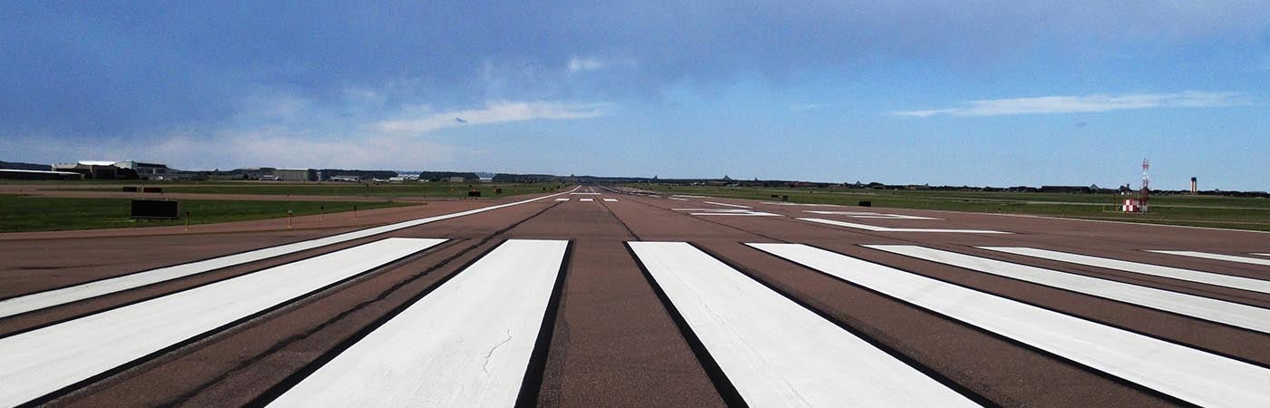 Airfield runway markings