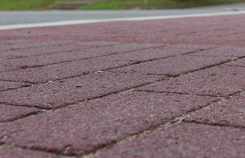 ENNIS-FLINT® by PPG TRAFFICPATTERNSXD® preformed thermoplastic crosswalks