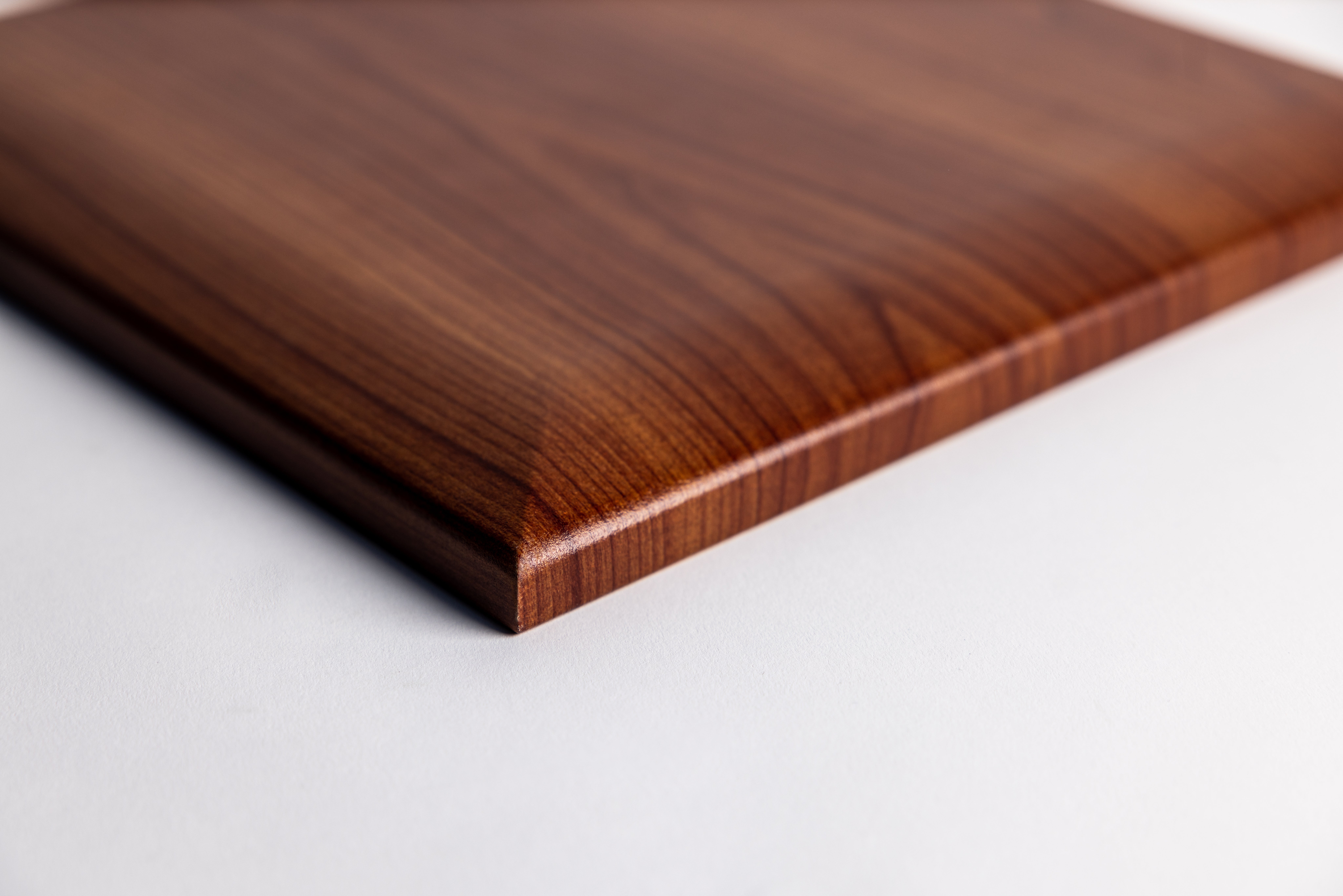 Discover how low-bake powder coatings improve wood finishing by curing at lower temperatures, saving energy and preserving quality for sensitive wood products.