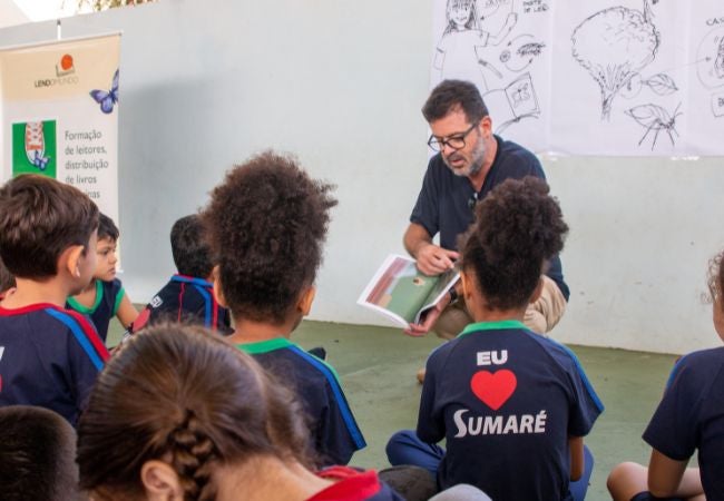 Teacher reading to students