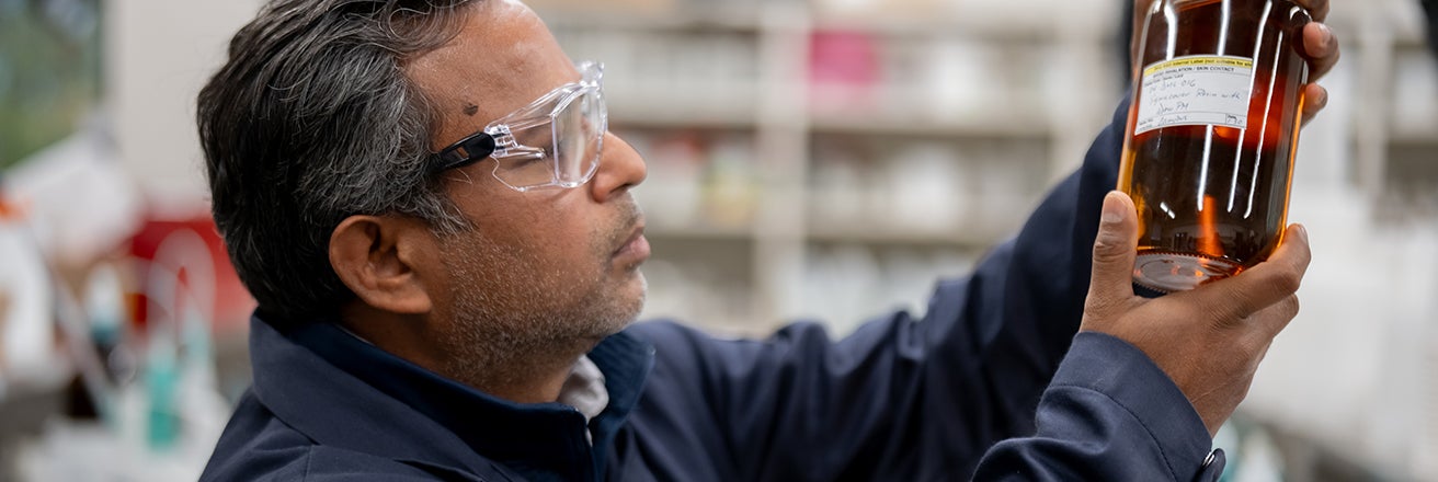 PPG ensures ethical conduct and responsible sourcing. We collaborate with global partners to avoid conflict minerals, cobalt, mica, silicon from entities financing conflict or linked to human rights abuses, promoting economic development in high-risk areas.
