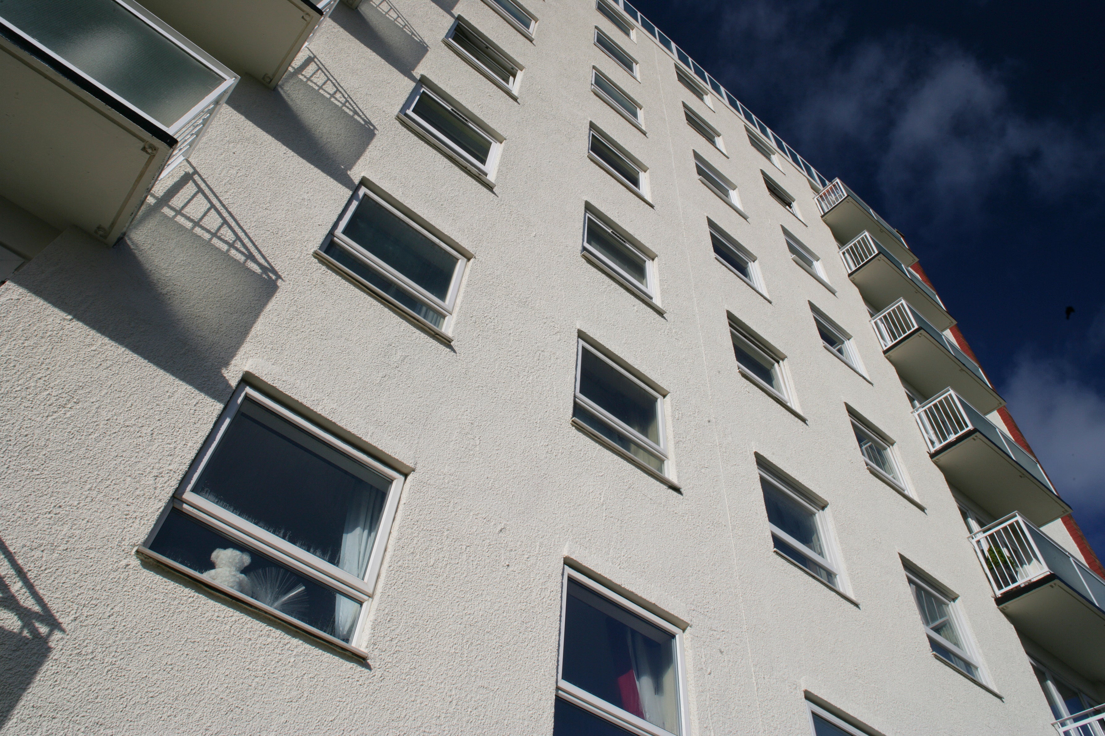 A building with many windows
