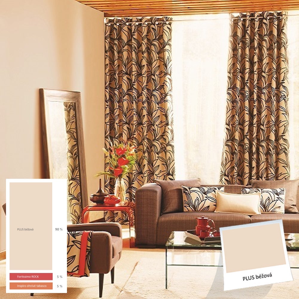 Obývací pokoj s hnědou pohovkou a hnědými závěsy