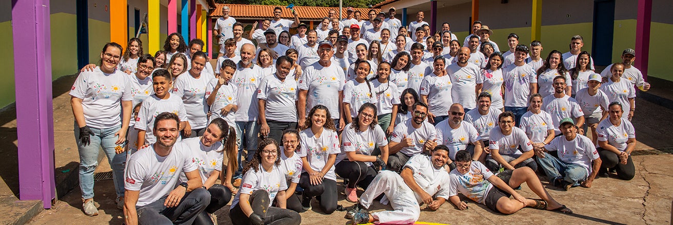 Group of volunteers as part of PPG's Colorful Communities