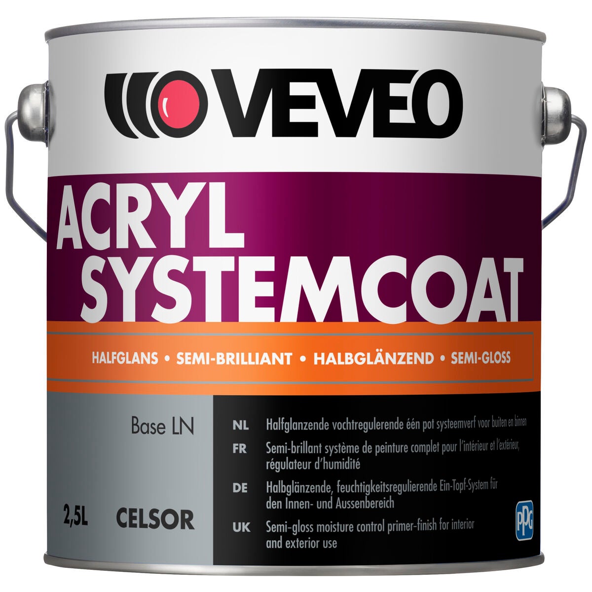 Een blik verf met een etiket