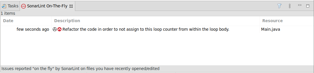 The SonarLint On-The-Fly view shows you issues found in the active file.