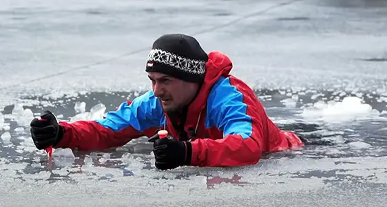 Betreten von Eisflächen