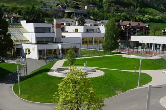 Brixen - Neugestaltung des Schulhofes in der Dantestrasse
