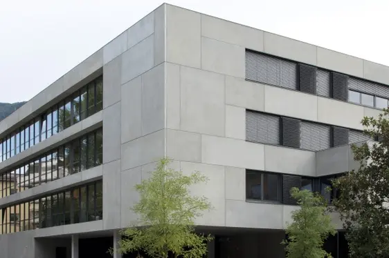 Ansicht von der Manci-Strasse