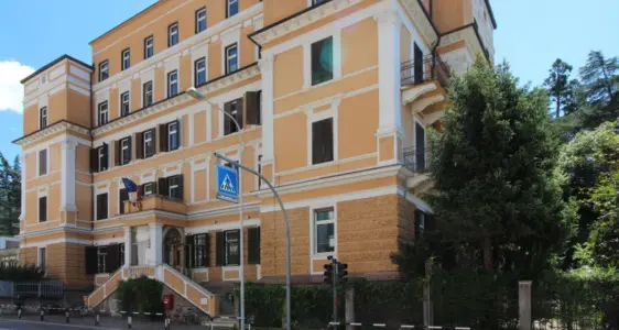 Bozen: Landesinternat “Damiano Chiesa” in der Fagenstraße