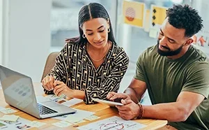 Short course card image to illustrate Introduction to digital marketing