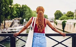 Short course card image to illustrate Elementary French 2: en avant!