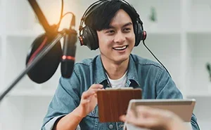 Short course card image to illustrate Digital marketing content creation