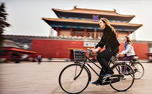 Short course card image to illustrate Beginners Chinese 3: 开始吧 kāishĭ ba!