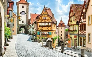 Short course card image to illustrate Elementary German 3: weiter geht’s