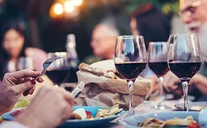 Short course card image to illustrate Beginners Spanish 3: ¡Adelante!