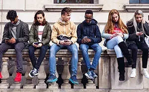 Short course card image to illustrate Social media marketing