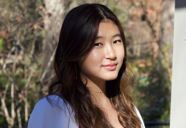 Jiyu Hong student scholarship recipient