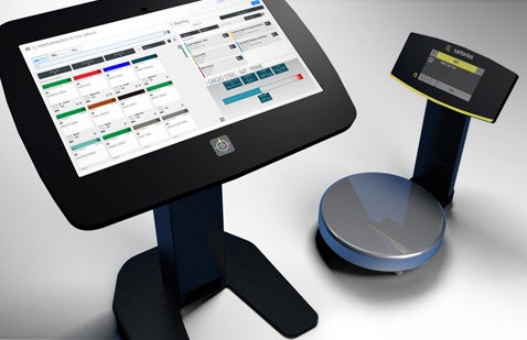 PaintManager XI device alongside screen and scales