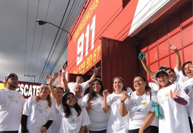 Group of volunteers excited and happy in San Juan del Rio 