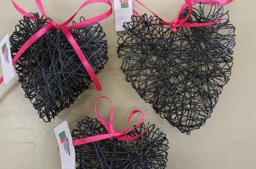 Herzen aus Draht selbst gemacht Herzen aus Draht selbst gemacht