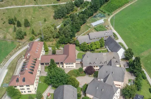 Fachschule Dietenheim von oben Drohnenaufnahme Fachschule Dietenheim von oben Drohnenaufnahme