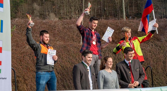 Maximilian Gutwenger hat den Wettbewerb beim Präzisionsschnitt gewonnen!
© Thomasch Michael
Maximilian Gutwenger hat den Wettbewerb beim Präzisionsschnitt gewonnen!
© Thomasch Michael